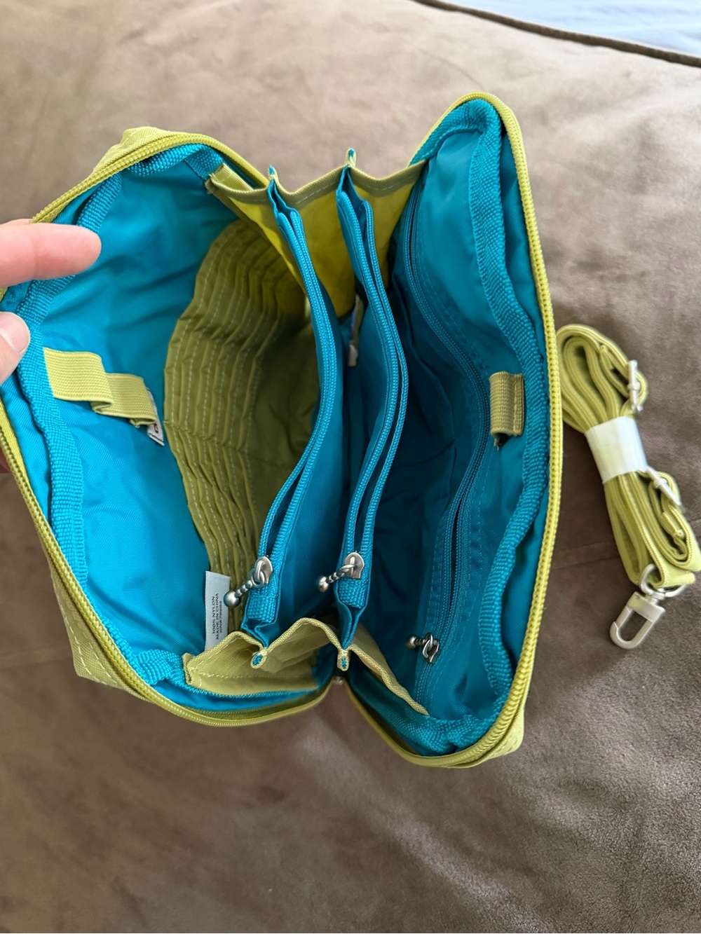 Travelers Lime Green Crossbody Bag with Adjustable Strap - Picture 6 of 9